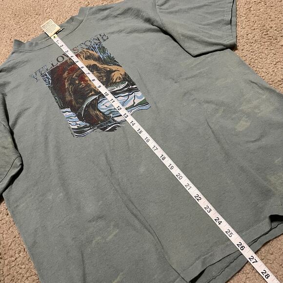 Vintage Yellowstone Grizzly Bear Graphic Tee Shirt Large - Picture 6 of 7